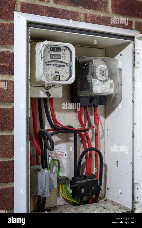 outside electric meter cupboard